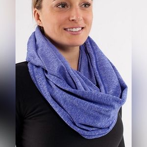 SOLD - Lululemon Infinity Scarf